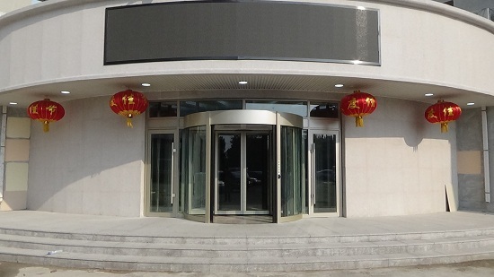 成都旋轉(zhuǎn)門工程案例