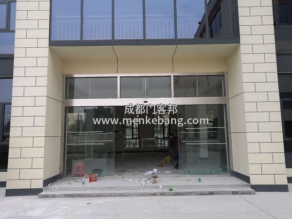 大邑感應門安裝案例,大邑自動門廠家定制案例,大邑自動感應門案例 大邑感應門安裝案例,大邑自動門廠家定制案例,大邑自動感應門案例