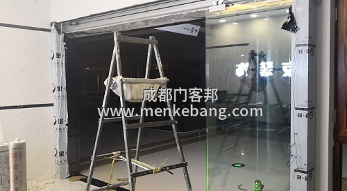 成都寫字樓自動感應(yīng)門案例,裝修公司感應(yīng)門案例,辦公室無框玻璃感應(yīng)門案例 成都寫字樓自動感應(yīng)門案例,裝修公司感應(yīng)門案例,辦公室無框玻璃感應(yīng)門案例
